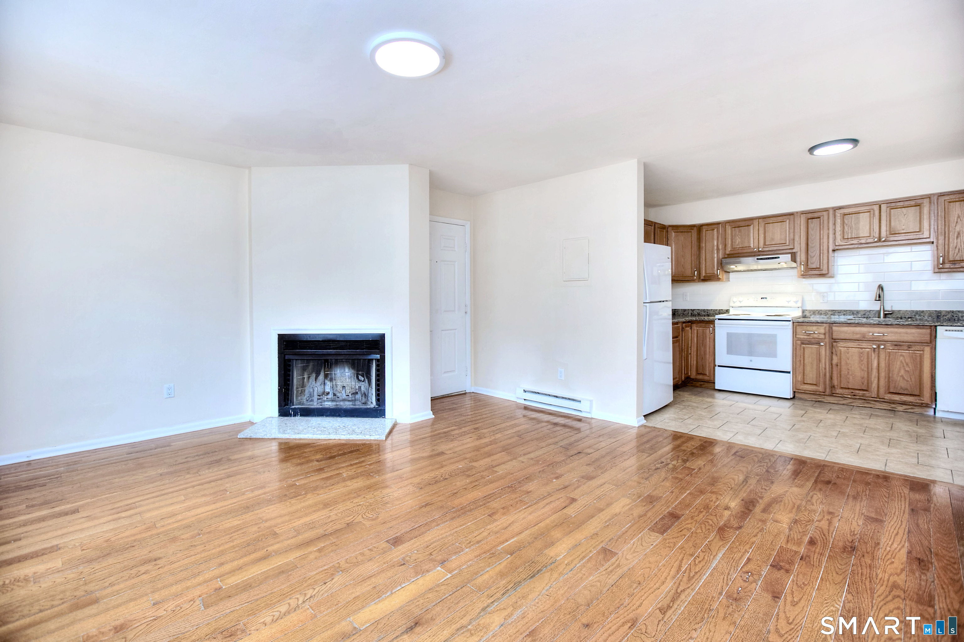 638 Cove Road, Unit 3 Stamford, CT 06902 - Photo 6 of 29