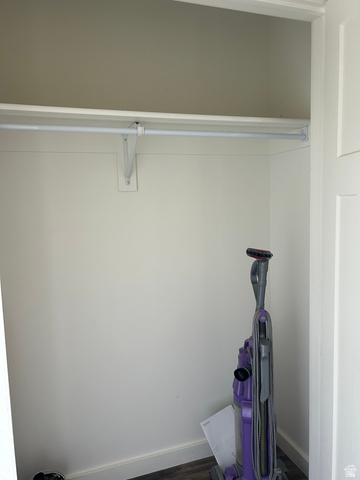 175 North 100th West Centerfield, UT 84622 - Photo 26 of 32 Closet by front door.