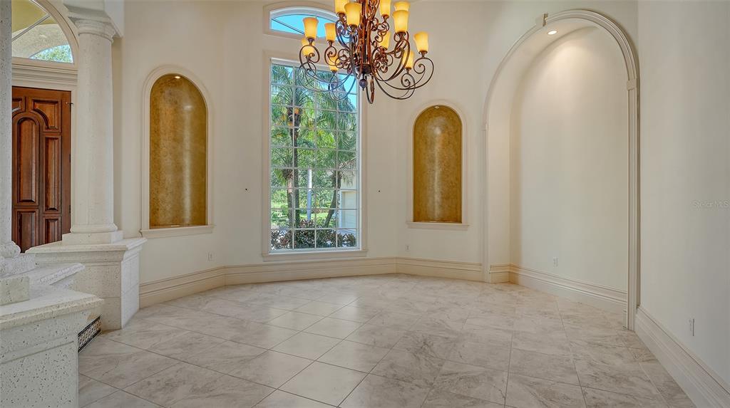 3218 Signet Court Sarasota, FL 34240 - Photo 16 of 82