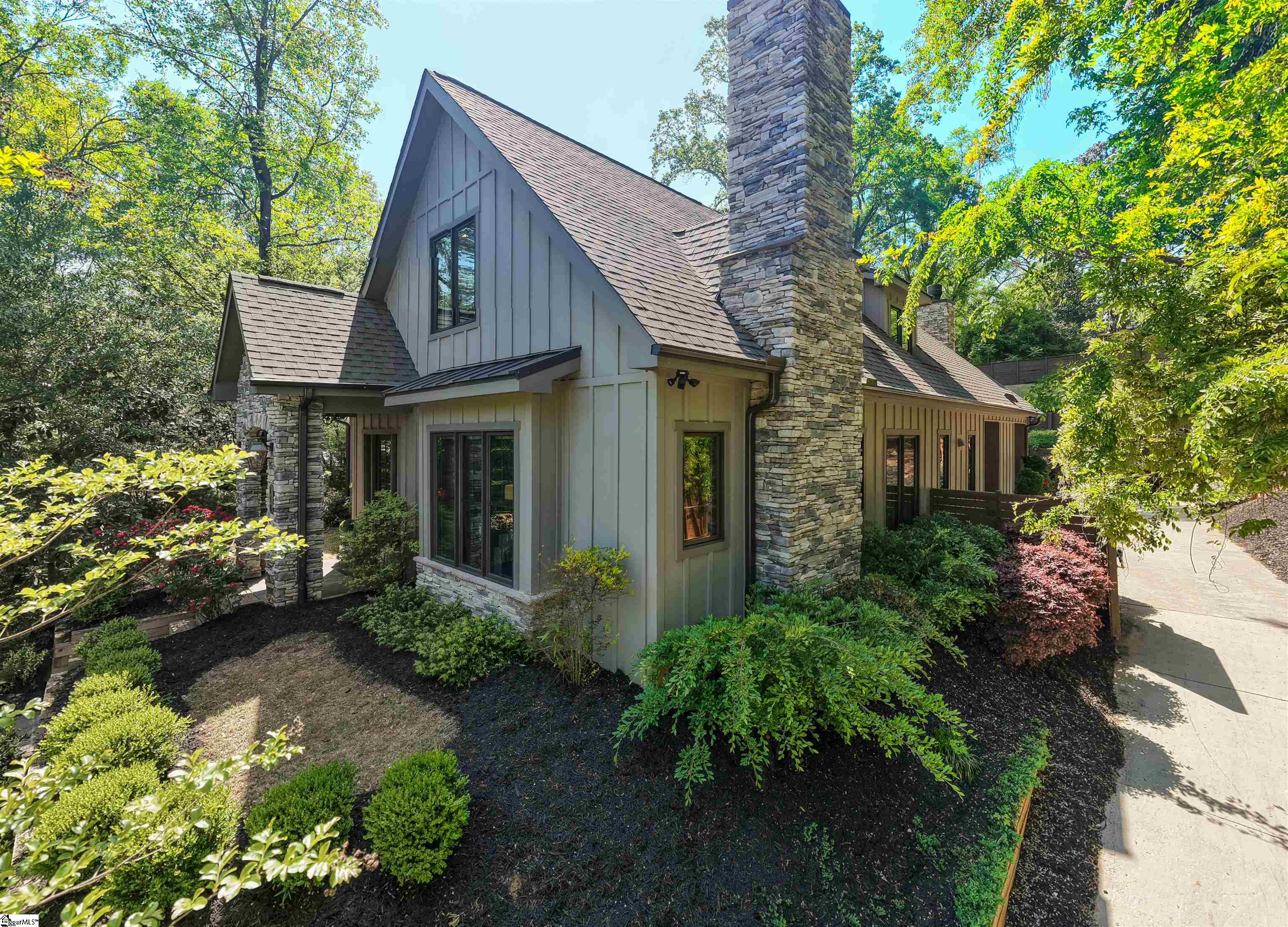 715 Bennett Street Greenville, SC 29609 - Photo 2 of 50