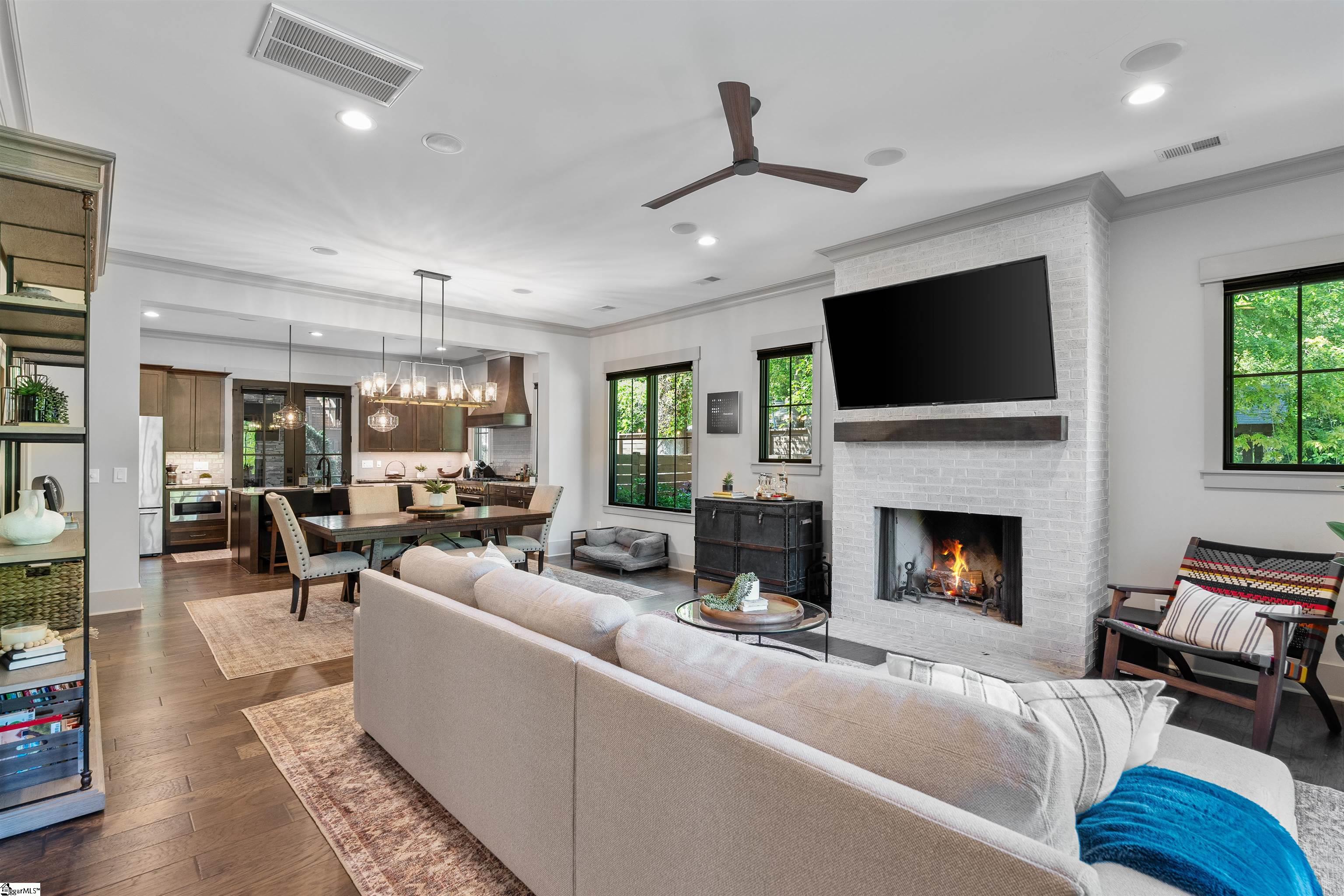 715 Bennett Street Greenville, SC 29609 - Photo 5 of 50