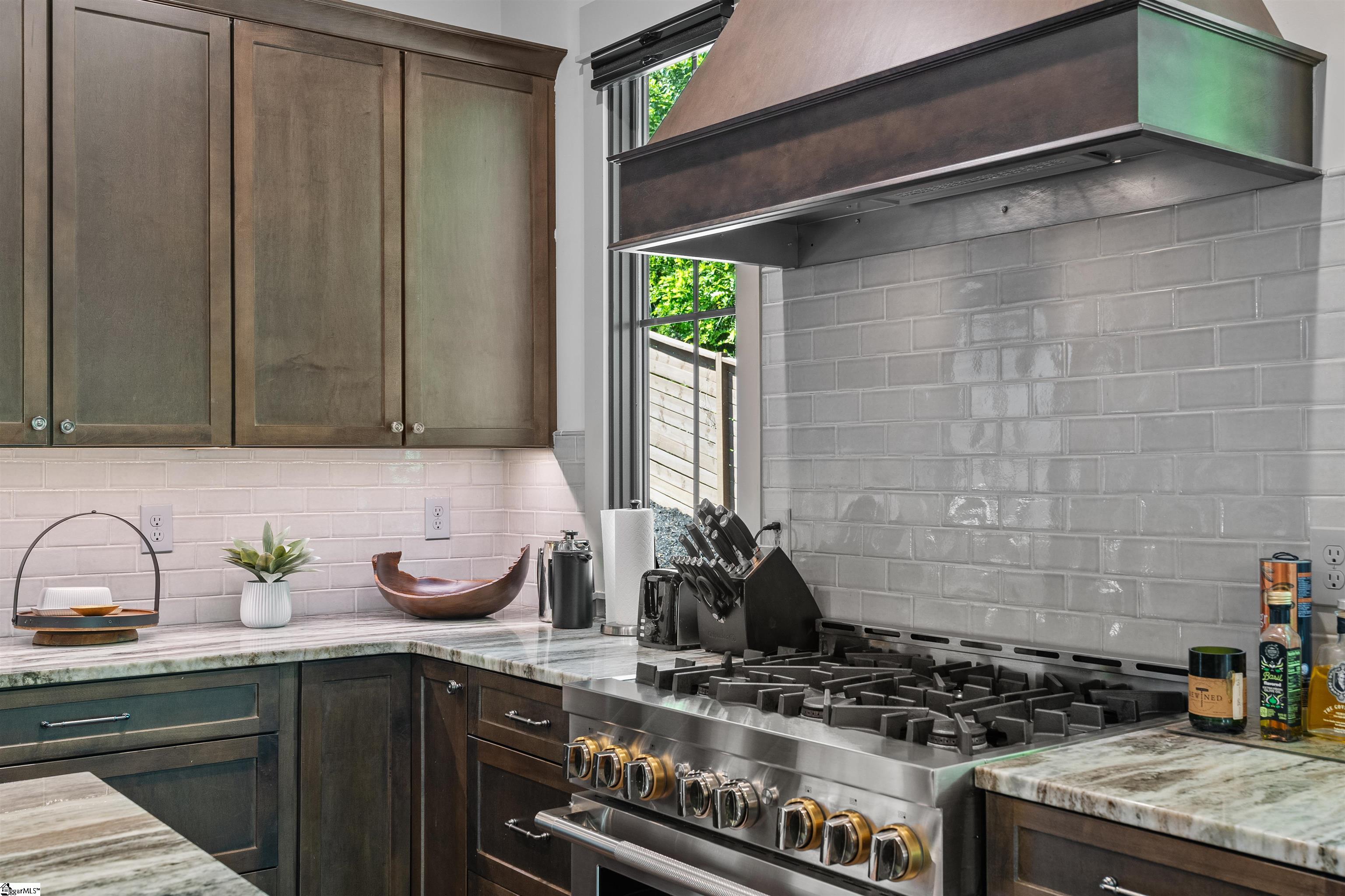 715 Bennett Street Greenville, SC 29609 - Photo 10 of 50