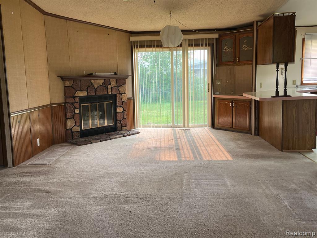 23707 Clark Road New Boston, MI 48164 - Photo 5 of 16