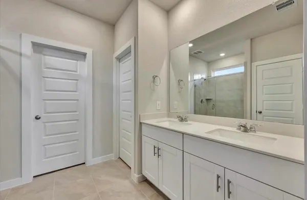 $2,300 | 9537 Sugar Berry Drive, Conroe, TX 77385