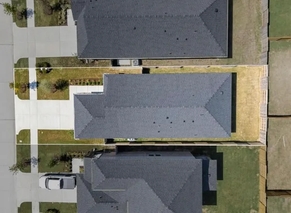 $2,300 | 9537 Sugar Berry Drive, Conroe, TX 77385