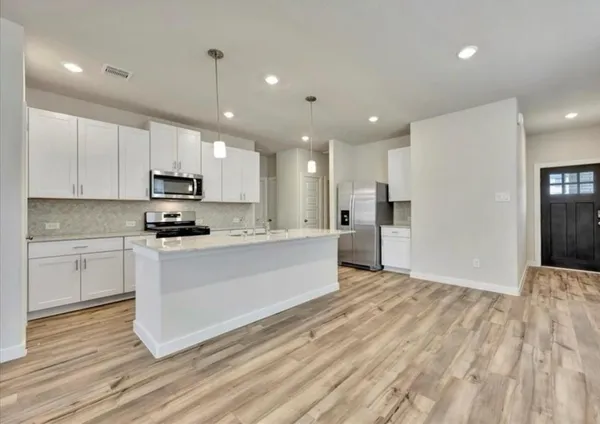 $2,300 | 9537 Sugar Berry Drive, Conroe, TX 77385