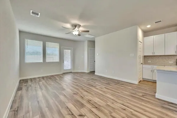 $2,300 | 9537 Sugar Berry Drive, Conroe, TX 77385