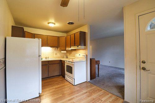 8401 18 18 Mile Road, Unit 255 Sterling Heights, MI 48313 - Photo 9 of 24