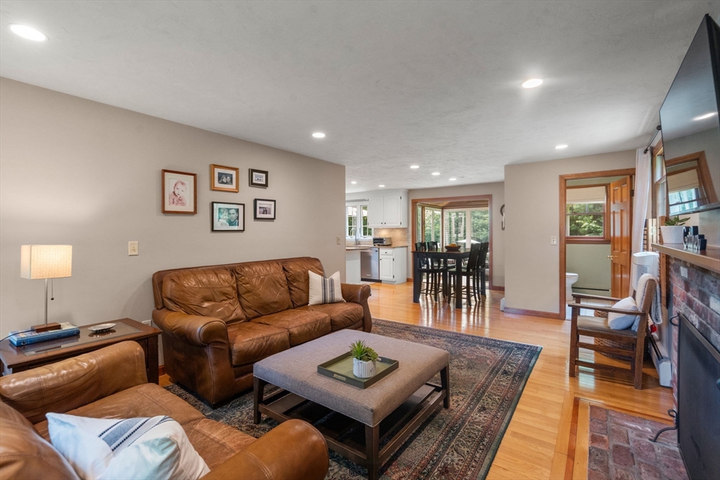 2 Angelo Way Franklin, MA 02038 - Photo 16 of 42