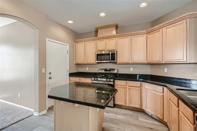 $2,639 | 7198 Clear Range Avenue, Las Vegas, NV 89178