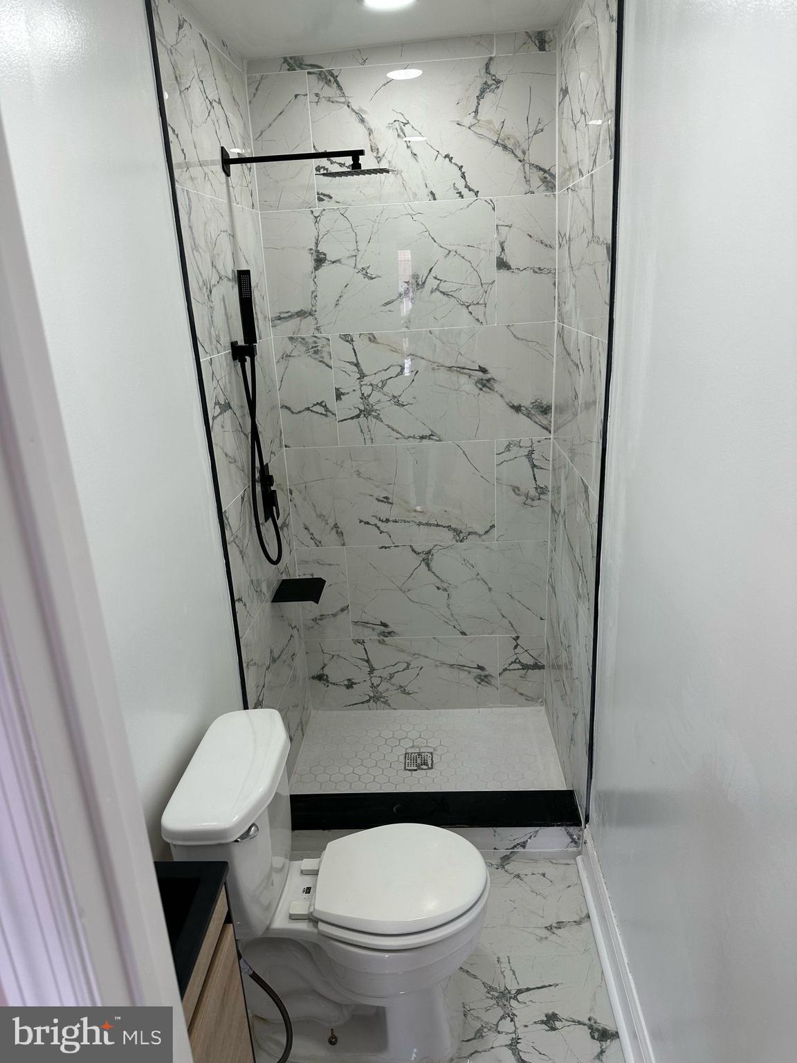 7436 Beverly Road Philadelphia, PA 19138 - Photo 19 of 33 Gallery Image 19
