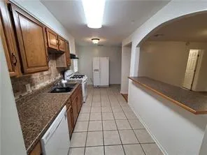 $1,550 | 604 Houma Boulevard, Metairie, LA 70001