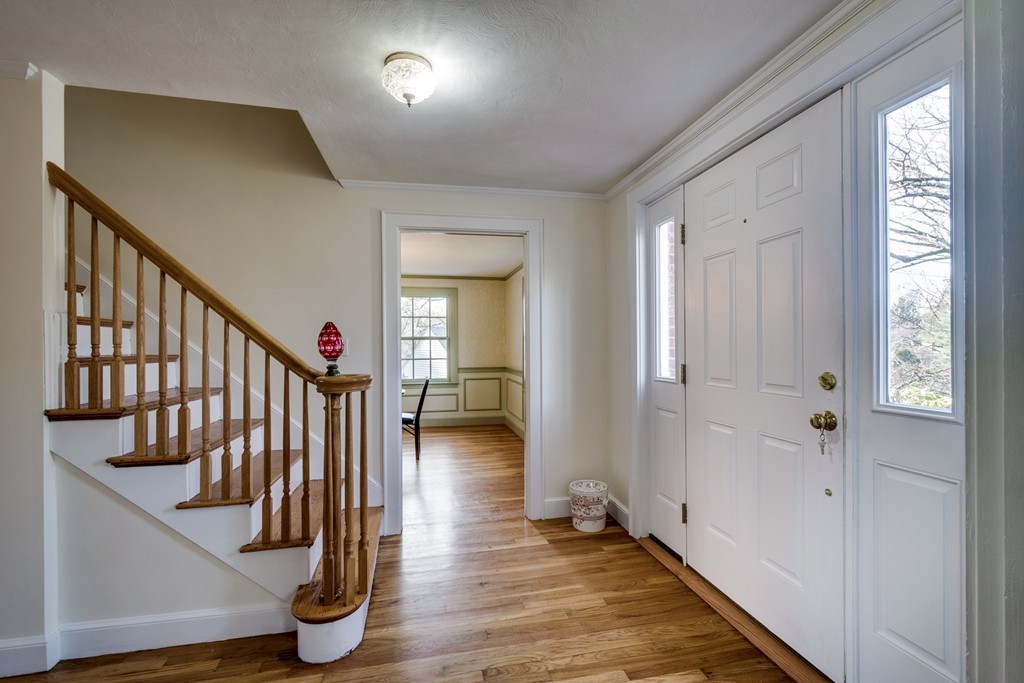 80 Alderwood Road Newton, MA 02459 - Photo 3 of 28 Gallery Image 3