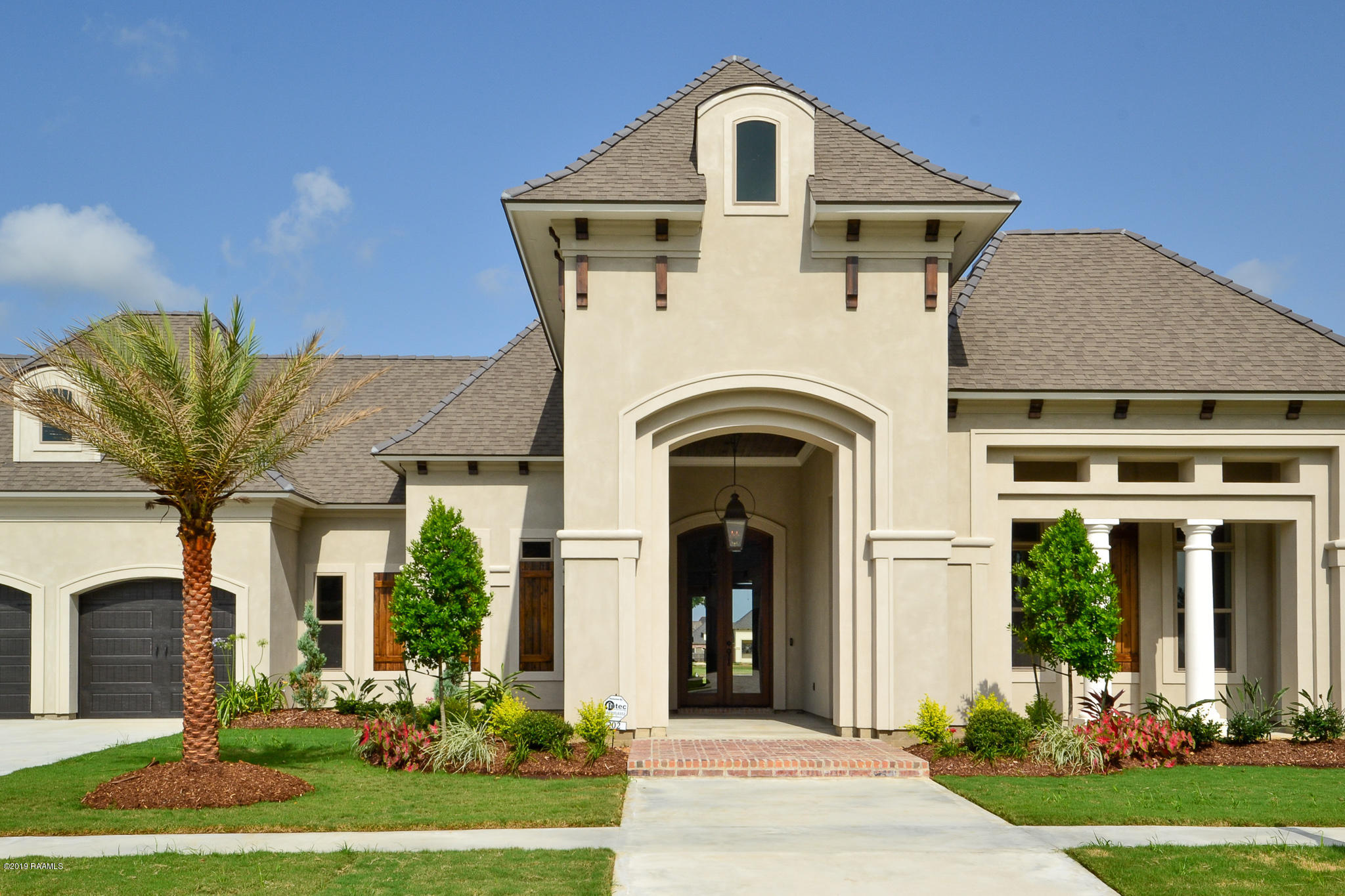 202 Rue De La Rochelle Broussard, LA 70518 - Photo 2 of 27 Gallery Image 2
