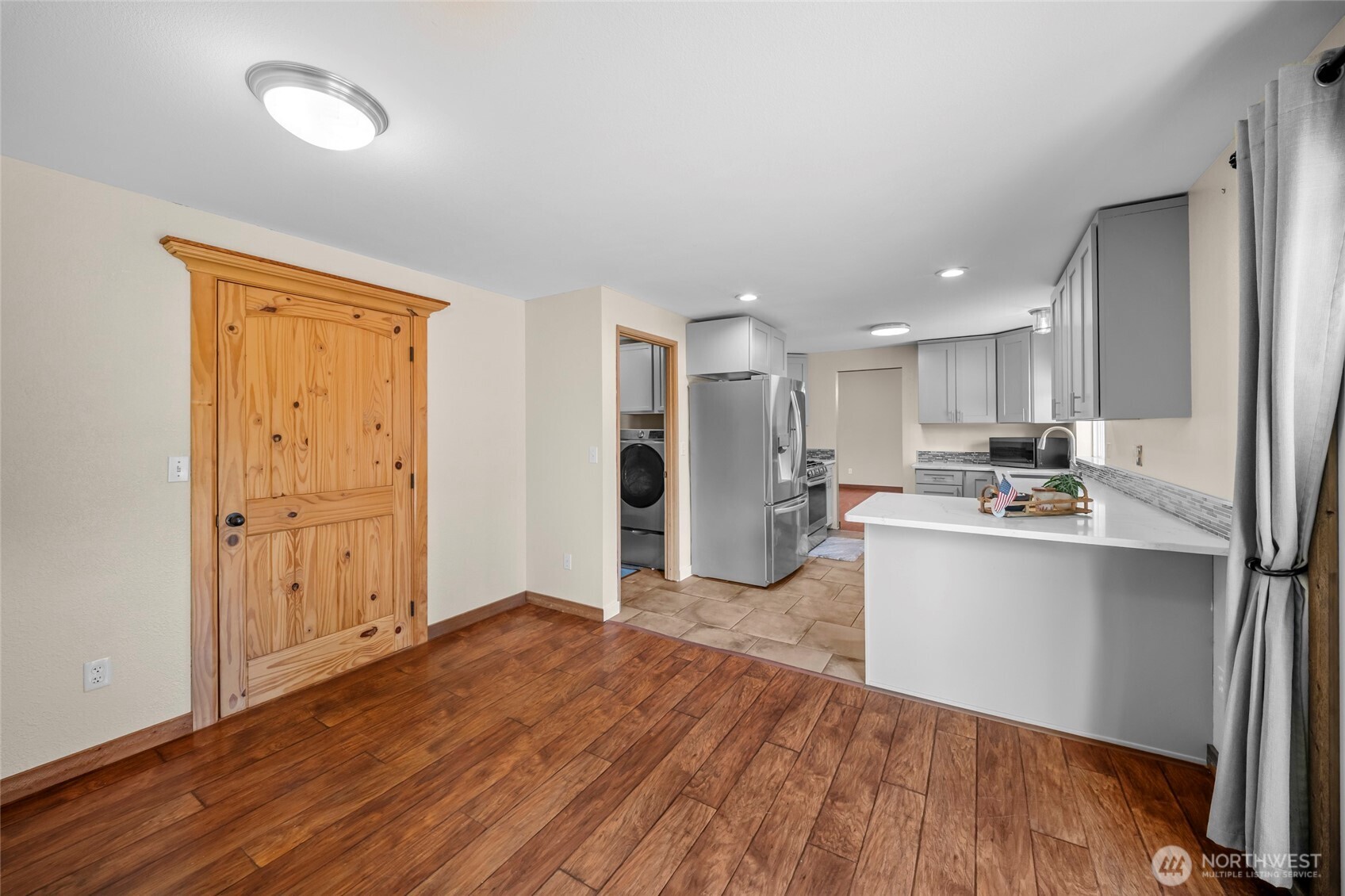 5921 184th Lane Southwest Rochester, WA 98579 - Photo 8 of 38
