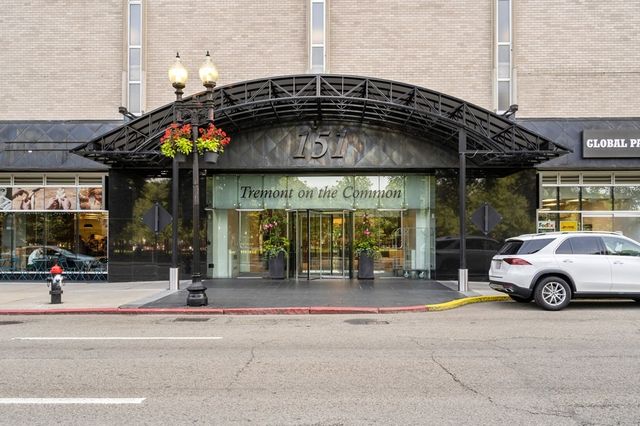 a car parked in front of a building