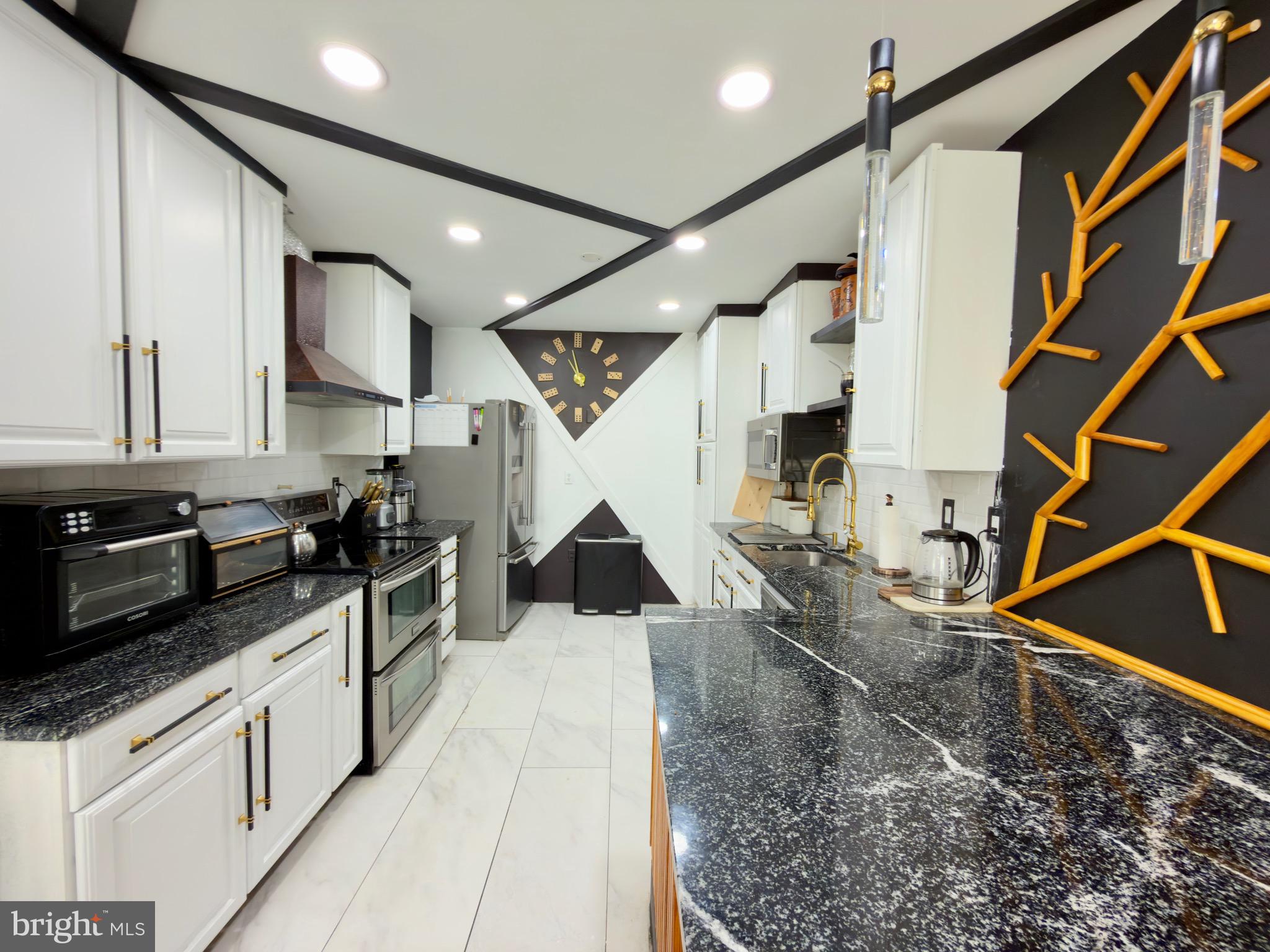 16720 Longdraft Road Gaithersburg, MD 20878 - Photo 14 of 40 Kitchen