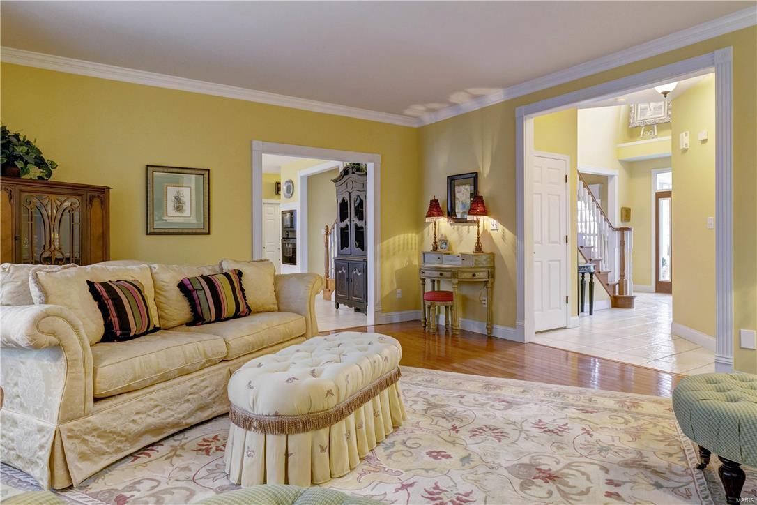 1010 Kiefer Ridge Drive Ballwin, MO 63021 - Photo 12 of 62 Gallery Image 12