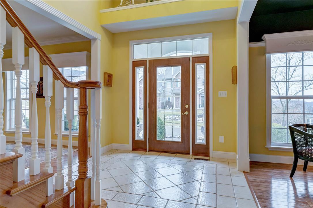 1010 Kiefer Ridge Drive Ballwin, MO 63021 - Photo 3 of 62 Gallery Image 3