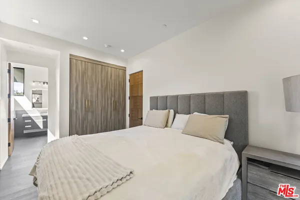 $33,000 | 3712 Broadlawn Drive, Los Angeles, CA 90068