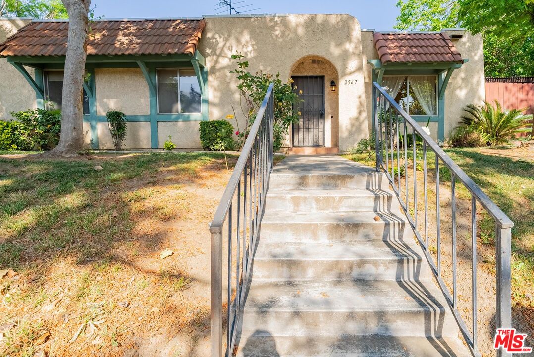 2567 Grambling Lane Riverside, CA 92507 - Photo 2 of 38 a view of entryway