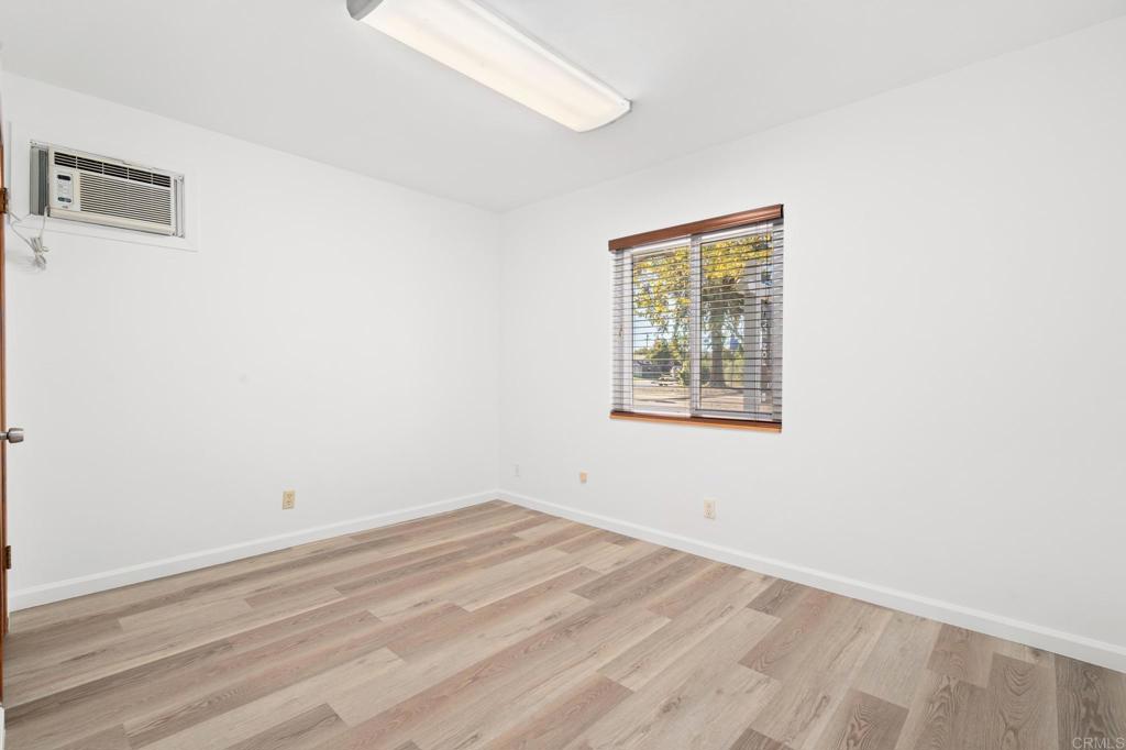 549 D Street Ramona, CA 92065 - Photo 26 of 44 an empty room with a window