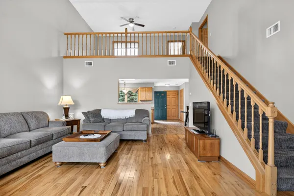 $347,900 | 1015 Shadowood Creek, Unit 3, West Bend, WI 53095