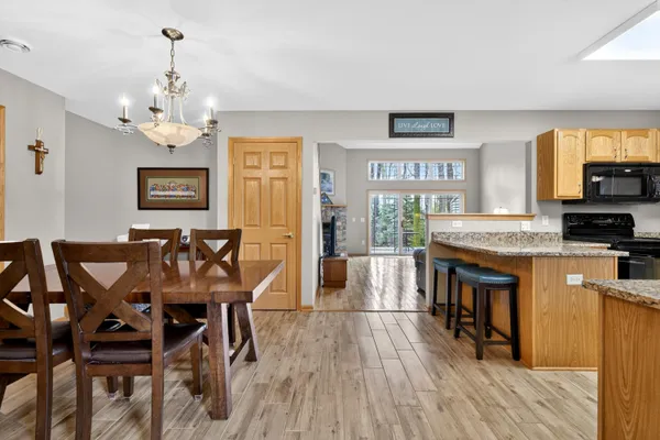 $347,900 | 1015 Shadowood Creek, Unit 3, West Bend, WI 53095