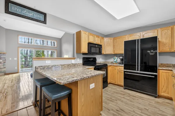 $347,900 | 1015 Shadowood Creek, Unit 3, West Bend, WI 53095