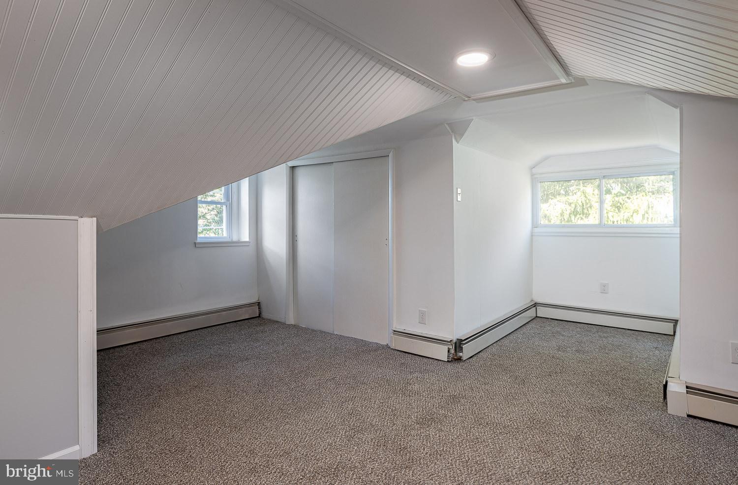 310 Brookhaven Road Wallingford, PA 19086 - Photo 11 of 19 2nd Floor Closet
