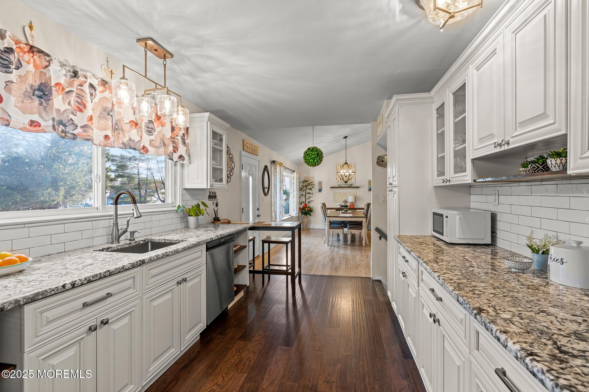 3 Rosemary Drive Hazlet, NJ 07730 - Photo 14 of 38 3 Rosemary Drive-17