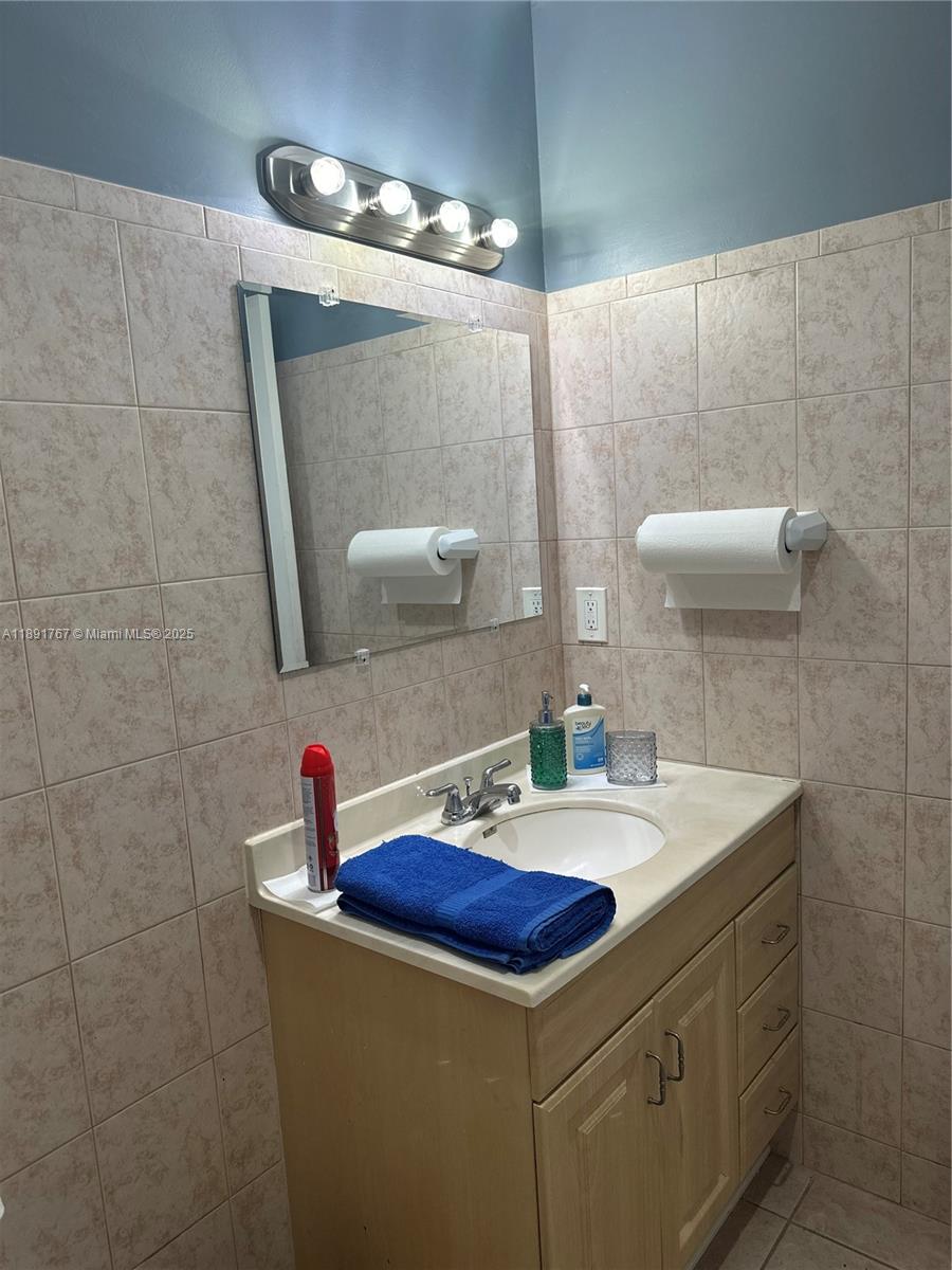 10751 Southwest 173rd Street Miami, FL 33157 - Photo 25 of 52 Gallery Image 25