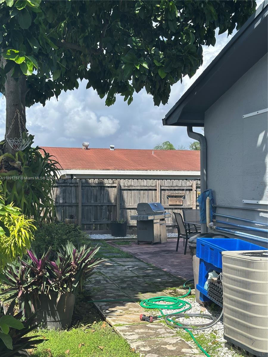 10751 Southwest 173rd Street Miami, FL 33157 - Photo 33 of 52 Gallery Image 33