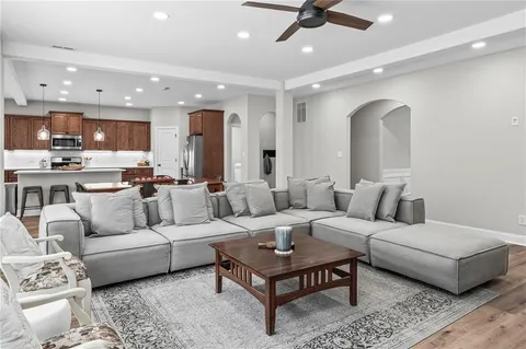 $650,000 | 196 Sunny Brook Terrace, Newnan, GA 30265