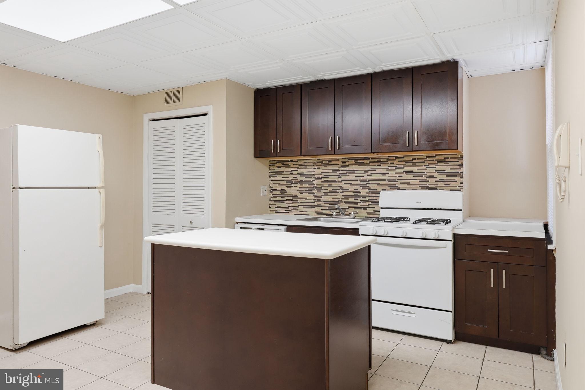 455 Fairmount Avenue Philadelphia, PA 19123 - Photo 30 of 67