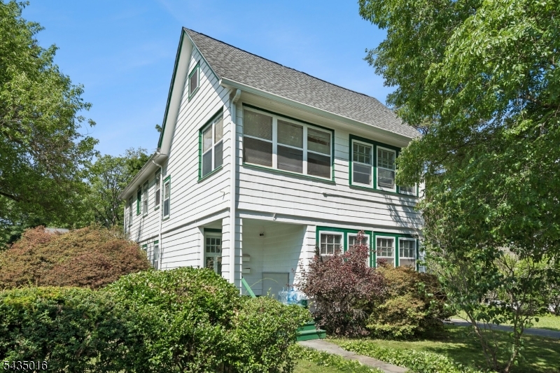 26 Howe Avenue, Unit 2 Montclair, NJ 07042 - Photo 2 of 23