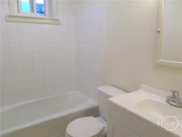 $1,600 | 4209 Crane Street, Savannah, GA 31405