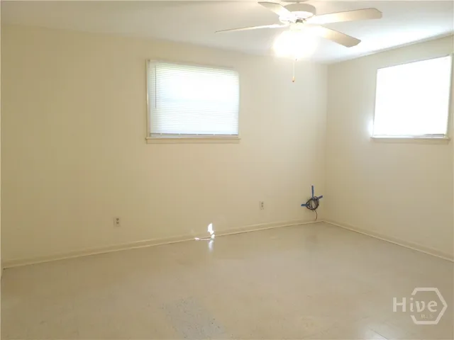 $1,600 | 4209 Crane Street, Savannah, GA 31405