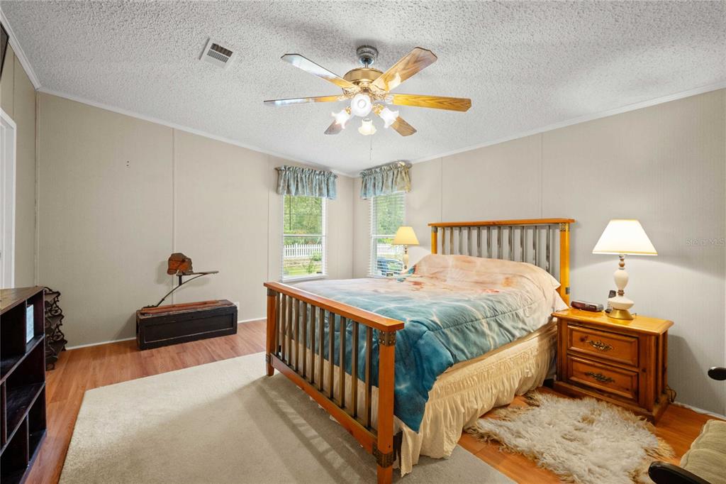 34945 Buck Road Zephyrhills, FL 33541 - Photo 24 of 47 Gallery Image 24