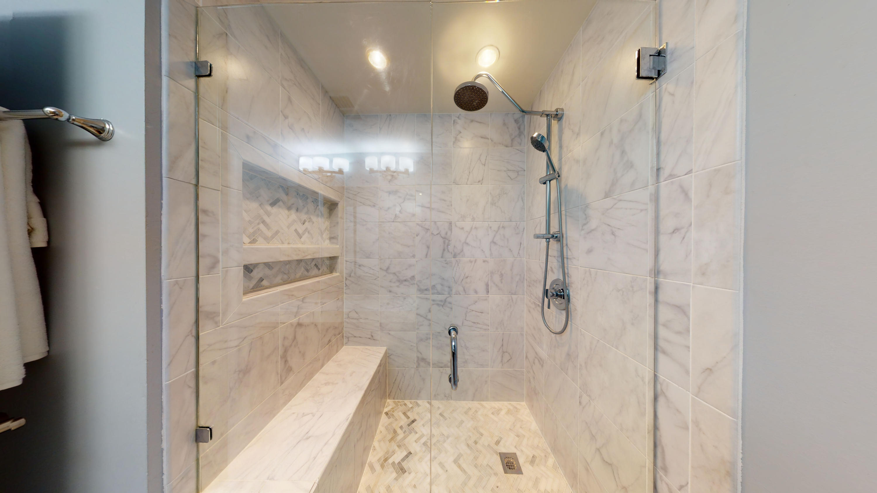 1149 Bellwood Road Charleston, SC 29412 - Photo 28 of 53 Hall Bathroom-7