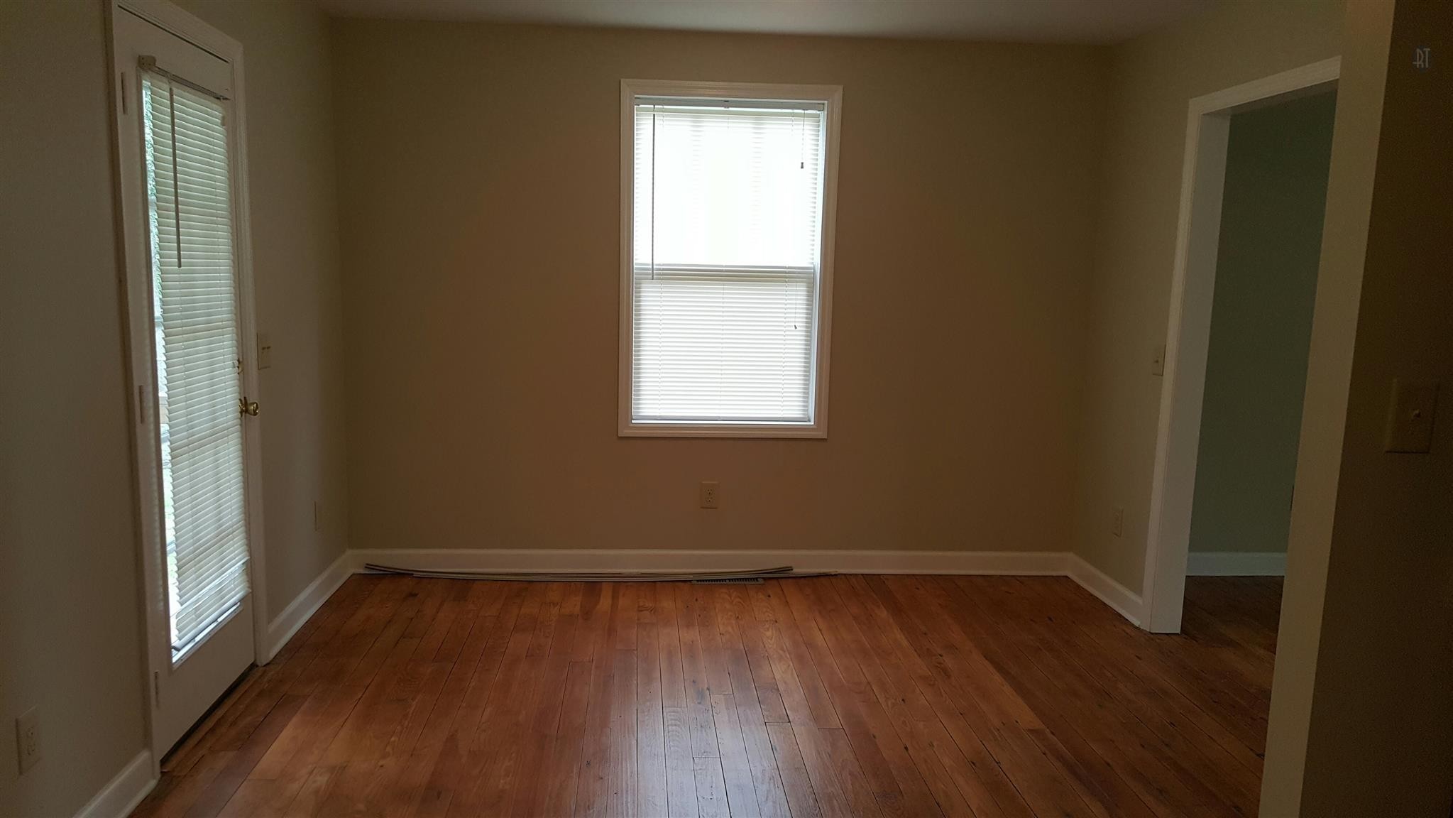 1102 Fowler Street Old Hickory, TN 37138 - Photo 4 of 13 a room that has a window in it