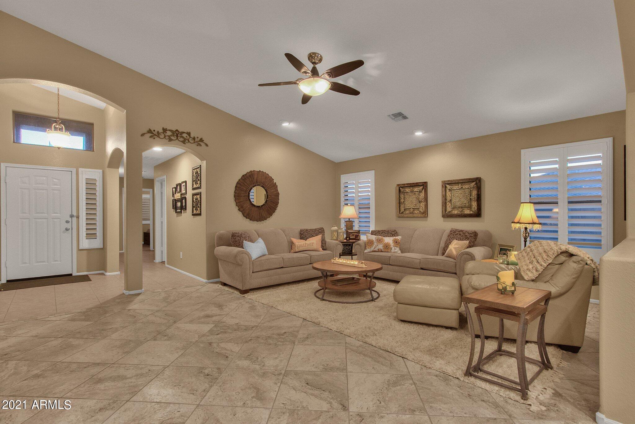 42726 West Venture Road Maricopa, AZ 85138 - Photo 8 of 45 Family Room
