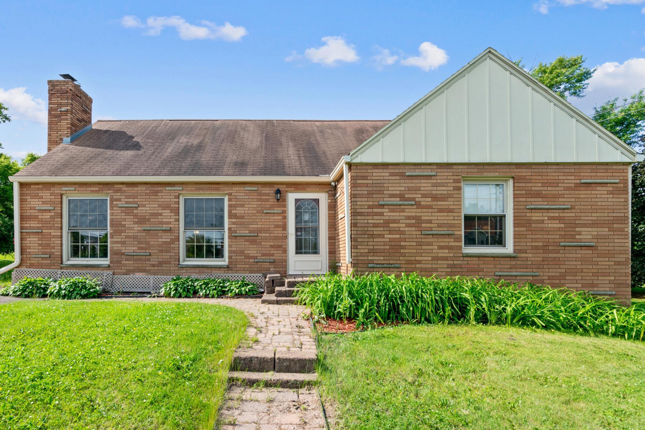 1272 County Rd D Circle Maplewood, MN 55109 - Photo 1 of 1 Gallery Image 1