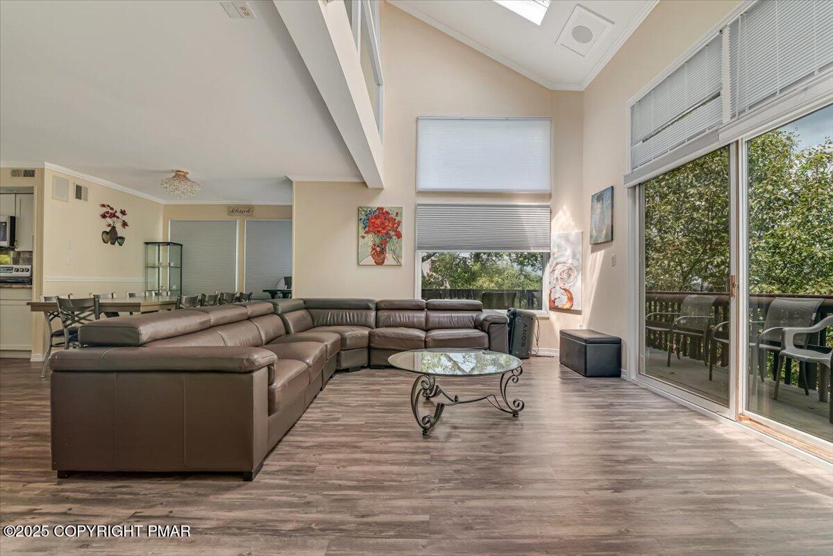 268 Big Pocono Pass Tannersville, PA 18372 - Photo 19 of 66 27-Photo Jul 30 2025, 10 59 24 AM