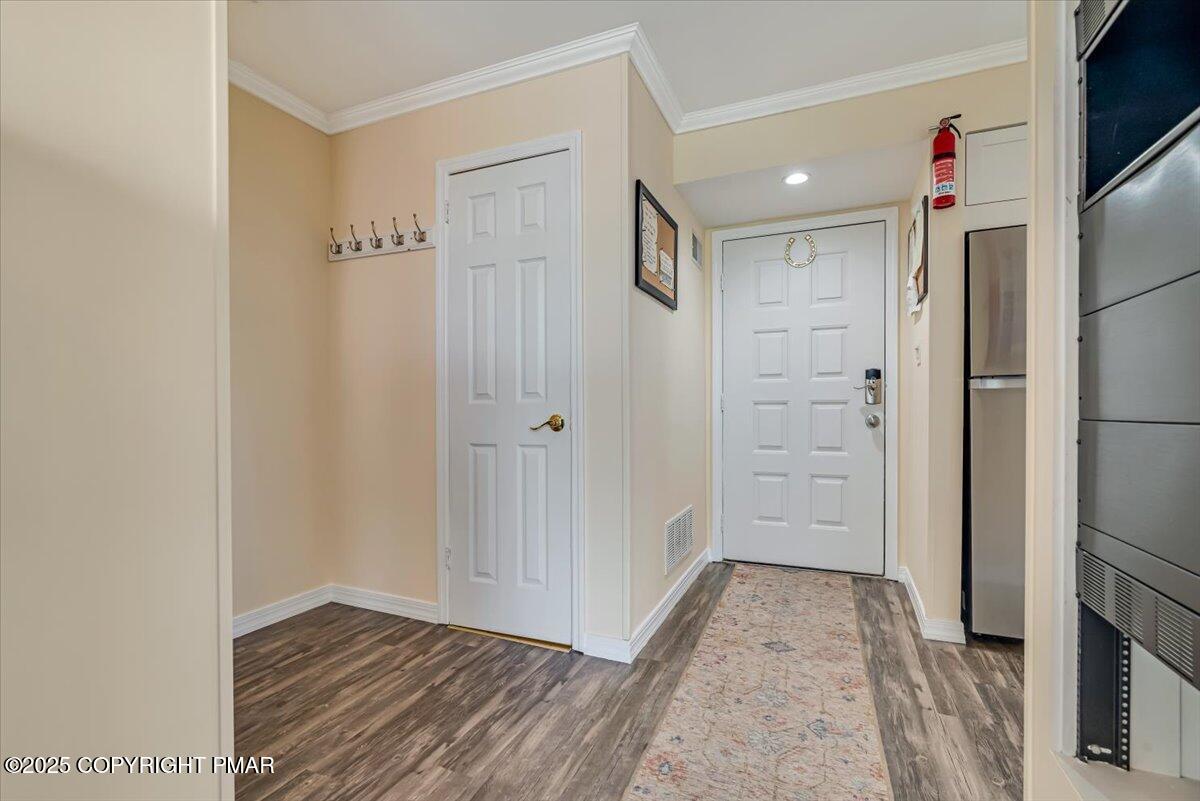 268 Big Pocono Pass Tannersville, PA 18372 - Photo 23 of 66 32-Photo Jul 30 2025, 10 10 17 AM