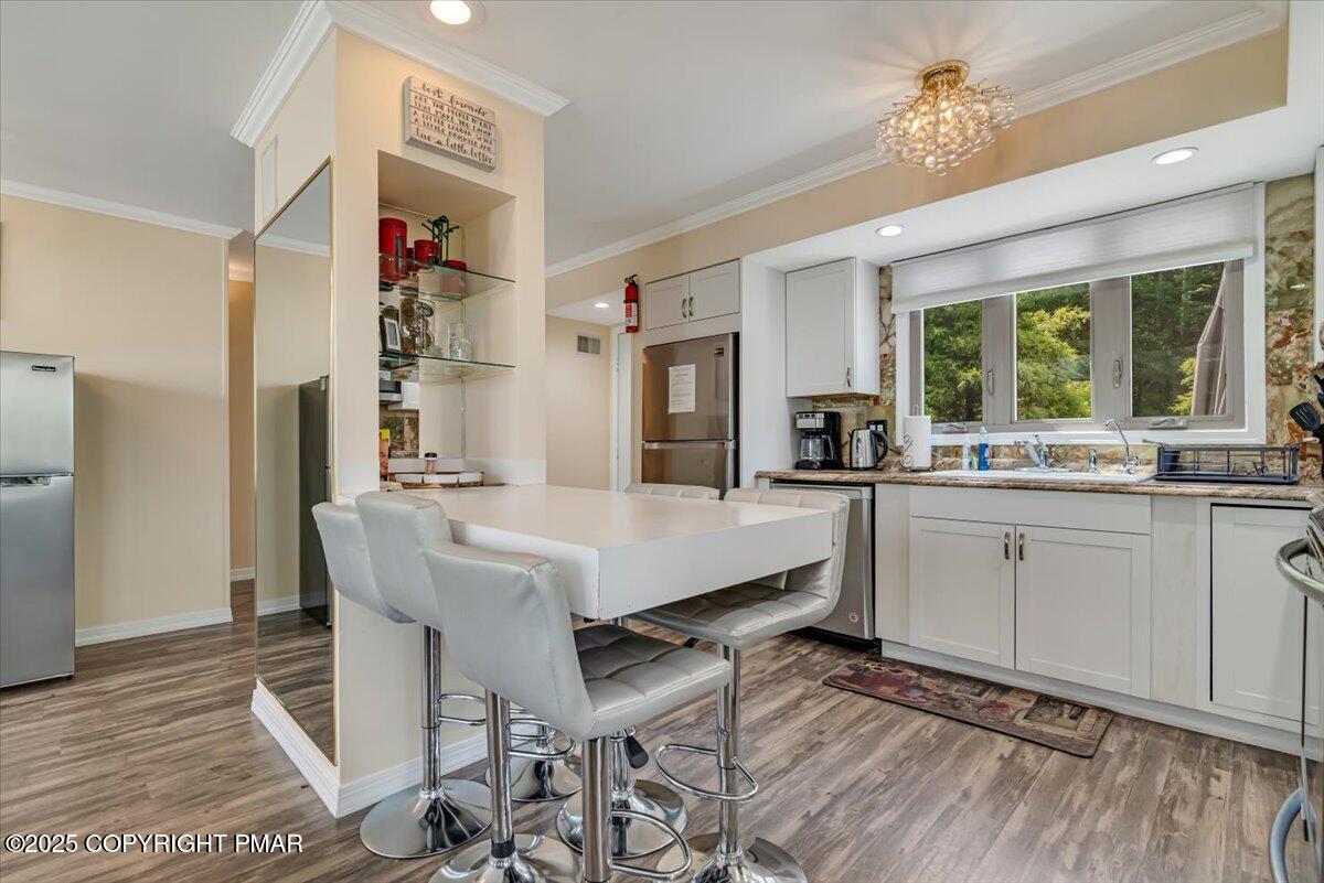 268 Big Pocono Pass Tannersville, PA 18372 - Photo 7 of 66 12-Photo Jul 30 2025, 10 19 41 AM