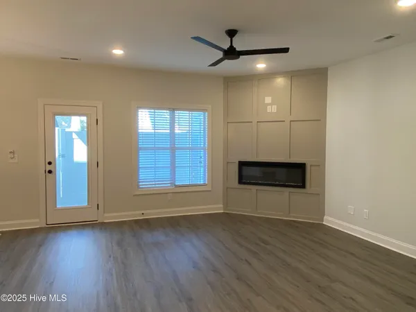 $1,950 | 1404 B Hartley Lane, Greenville, NC 27834