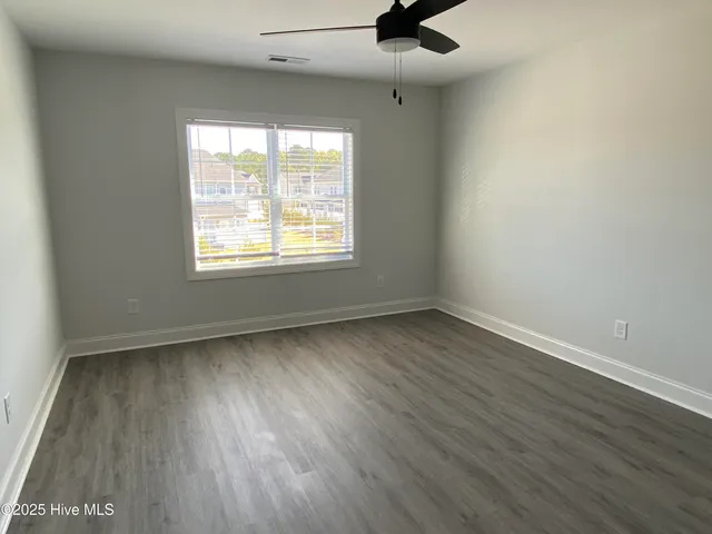 $2,000 | 1404 B Hartley Lane, Greenville, NC 27834