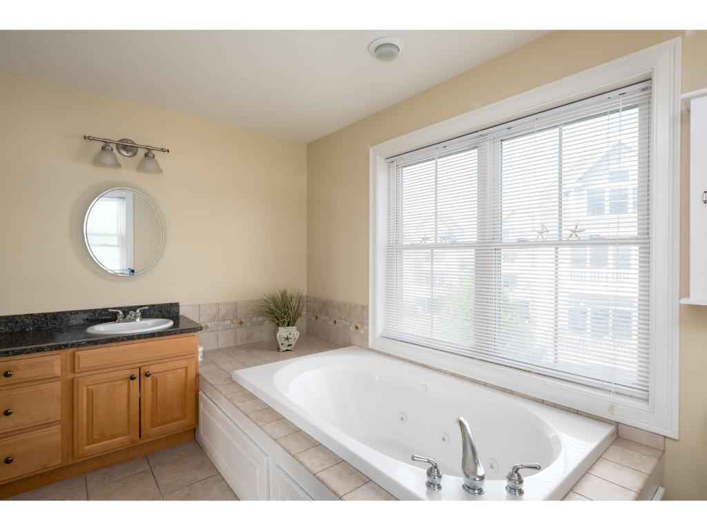 24 Harbor Road, Unit 5 Hampton, NH 03842 - Photo 22 of 26