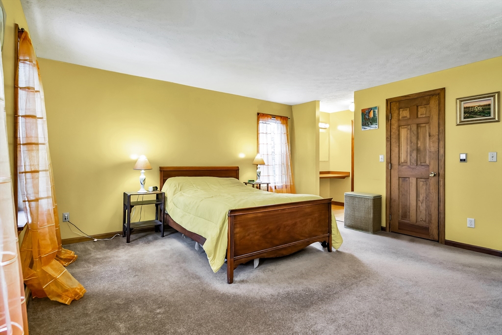 33 Lawson Farm Road Londonderry, NH 03053 - Photo 30 of 39 Gallery Image 30